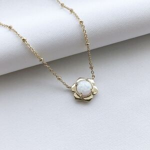 Kendra Scott Flower Pendant Necklace